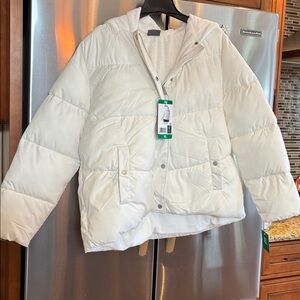 32 Degrees Puffer lined jacket. Hooded Puffer Jacket in White